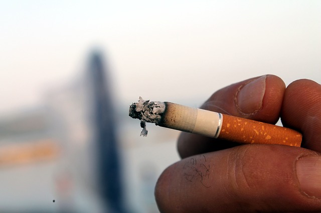 En las campañas contra el tabaco fue clave transmitir que los fumadores ponen en peligro a los demás con el tabaco pasivo