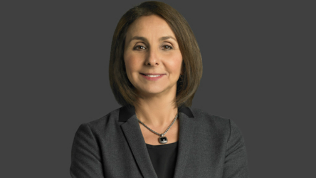 Liz Barrett, CEO de Novartis Oncology. 