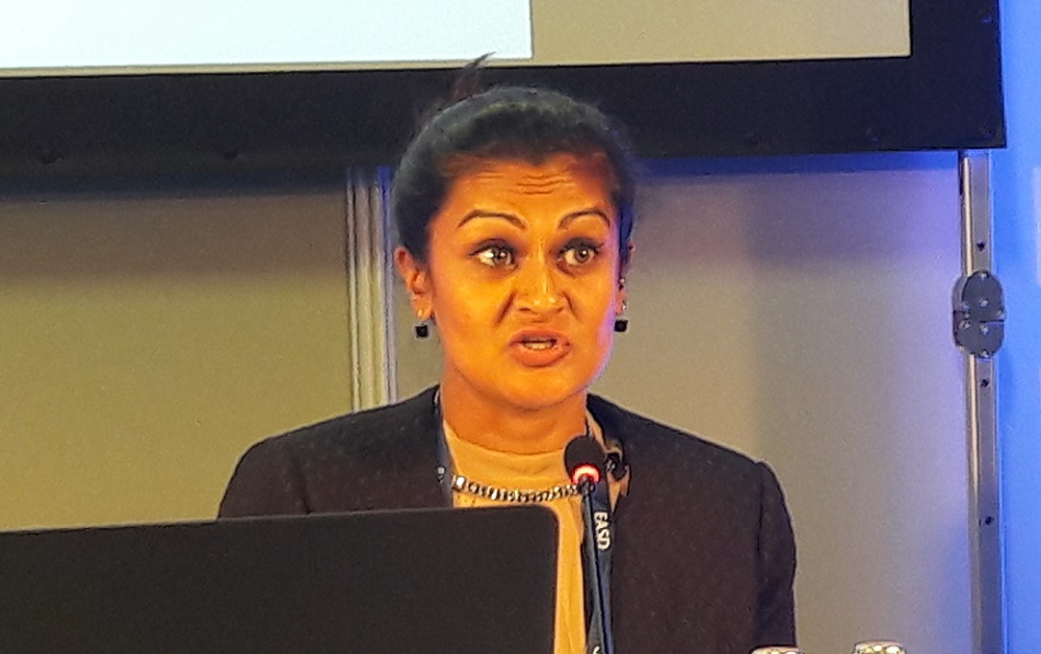 Nasra Alam, investigadora clínica del departamento de Ciencias del Cáncer de la Universidad de Manchester. 