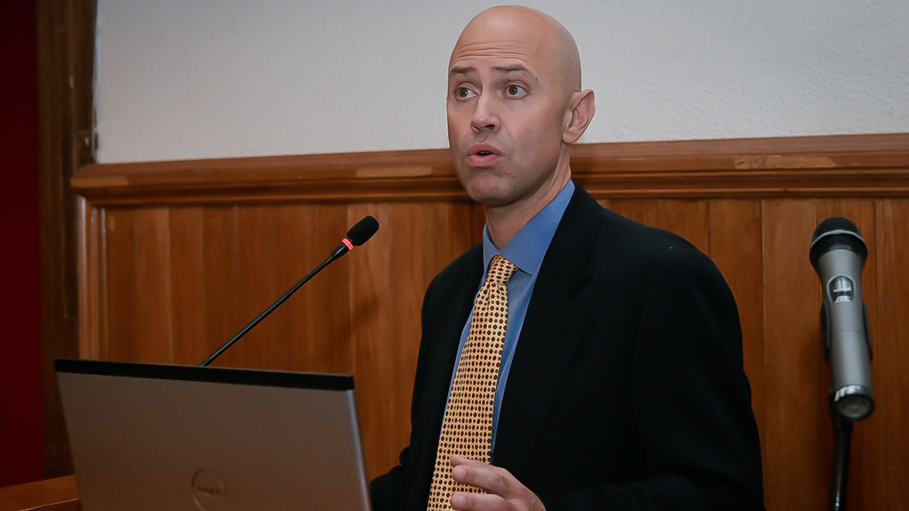 Carlos MarÃn, miembro de la Sociedad EspaÃ±ola de RadiologÃa MÃ©dica (SERAM) y radiÃ³logo pediÃ¡trico del Hospital General Universitario Gregorio MaraÃ±Ã³n de Madrid. 