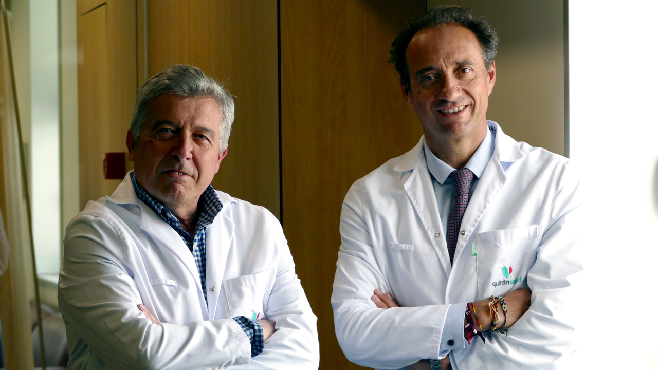 Juan Pareja y Rafael Arroyo, responsable de la Unidad de Cefaleas, y Rafel Arroyo, , jefe del servicio de Neurología, ambos del Hospital Universitario Quirónsalud Madrid.