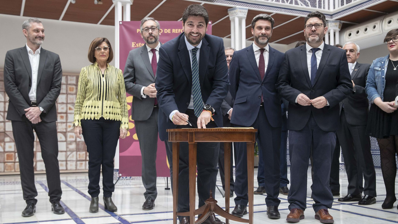 El presidente Fernando López Frías, tras la aprobación del nuevo estatuto.