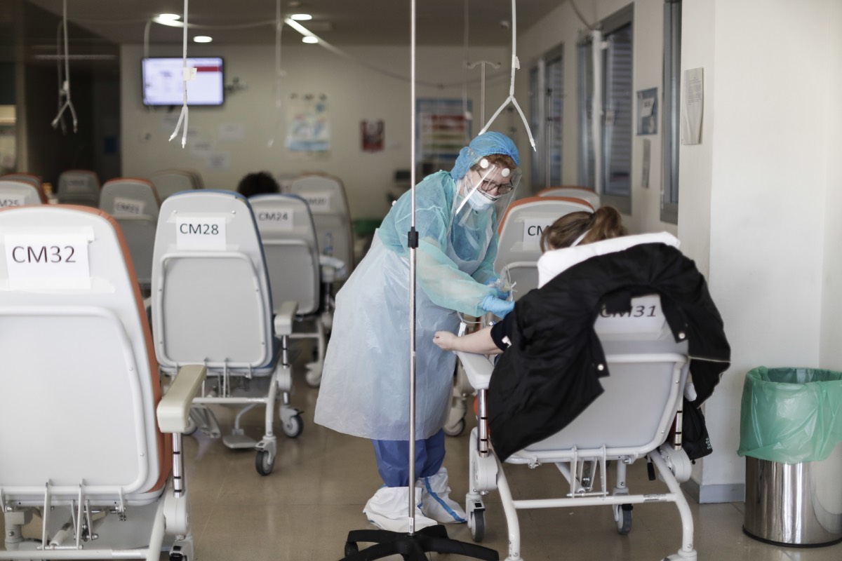 Imagen del servicio de Urgencias de un hospital madrileño durante la primera fase de la pandemia (Fotografía: Alberto Di Lolli). 