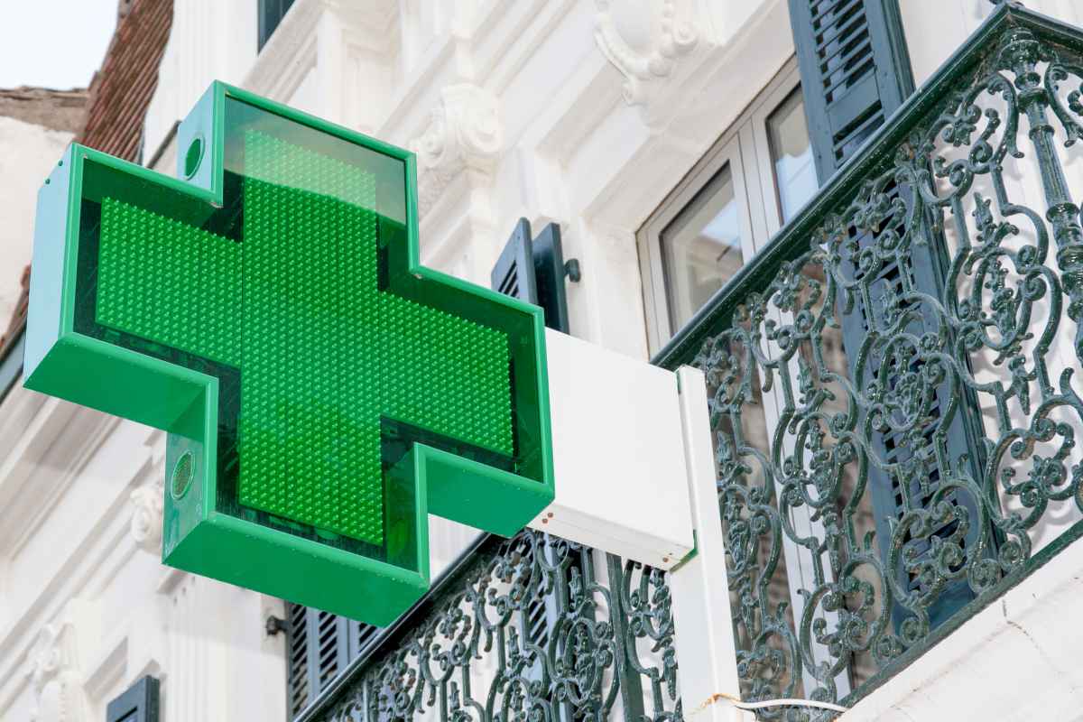 La Comunidad de Madrid ha agradecido "la disposición permanente de los farmacéuticos para seguir colaborando en la lucha conjunta contra este virus".