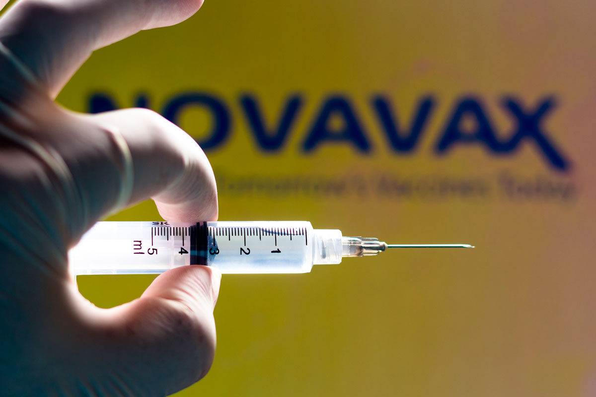 La candidata vacunal de Novavax, basada en la proteína 'S' recombinada junto a un adyuvante.
