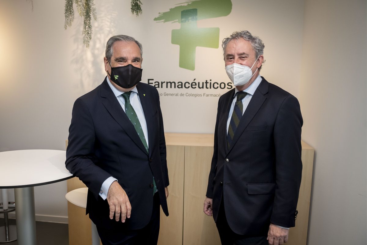 JesÃºs Aguilar y TomÃ¡s Cobo, durante el encuentro.