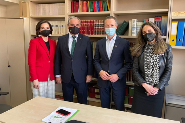 Raquel MartÃnez, JesÃºs Aguilar, Ander Gil y Ana LÃ³pez-Casero.