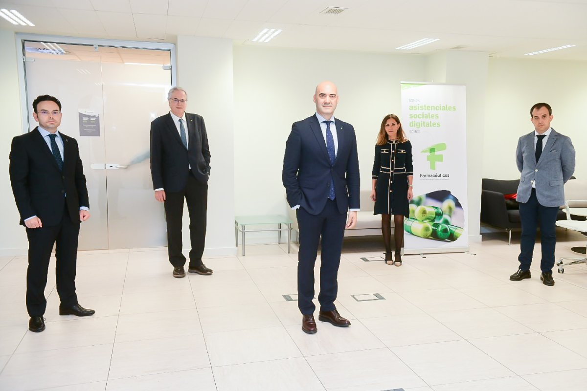 Sergio Marco, en el centro, junto a integrantes de su candidatura.