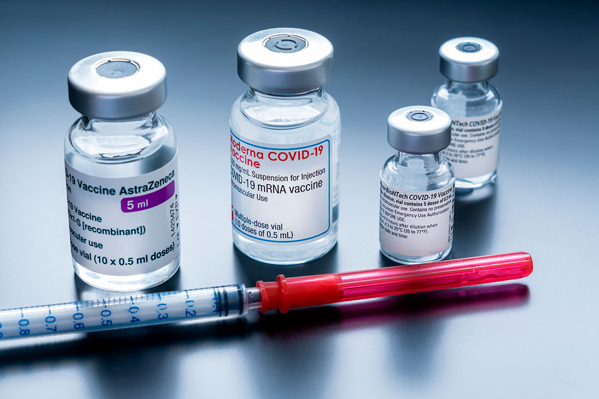 Combinar vacunas contra la covid es seguro y eficaz, según el estudio  preliminar del Instituto Carlos III