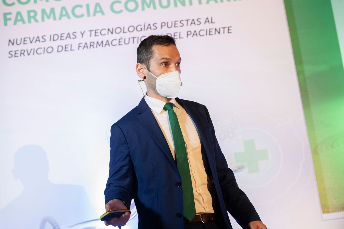 Gustavo Castro, director financiero de FarmaQuatrium. Foto: Mauricio Skrycky.