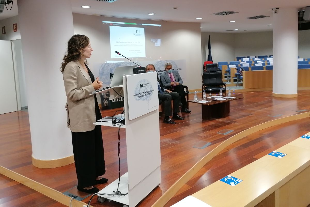 Aránzazu Vázquez, en un momento de su intervención durante la presentación del documento. FOTO: Fundación Casaverde. 