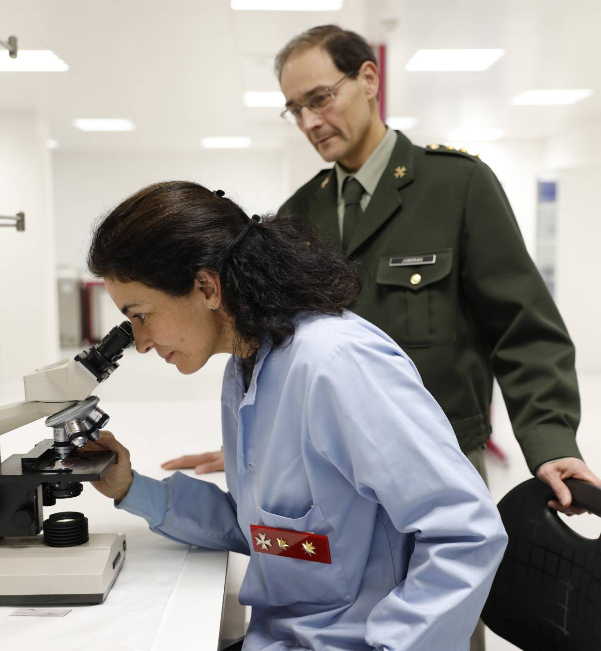 El coronel farmacéutico Antonio Juberías Sánchez, director del Centro Militar de Farmacia de la Defensa. /Sergio Enríquez Nistal.