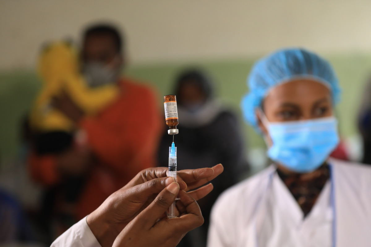 Campaña de vacunación frente al sarampión en Etiopía. 