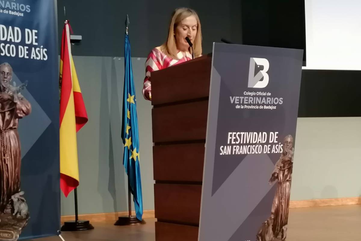 Ana Pastor, vicepresidenta segunda del Congreso de los Diputados, en un acto organizado por el Colegio de Veterinarios de Badajoz.