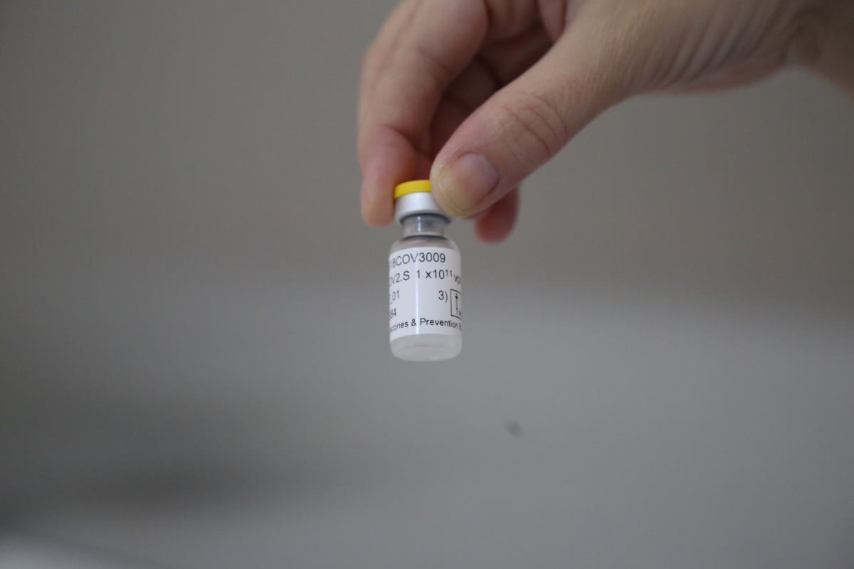 La dosis única de Janssen se reforzará con una vacuna de ARNm. 