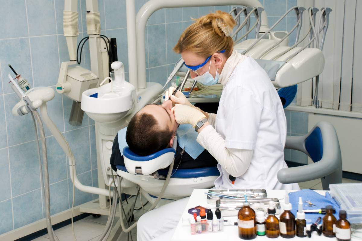 España está por encima de la UE en necesidades de atención dental insatisfechas.