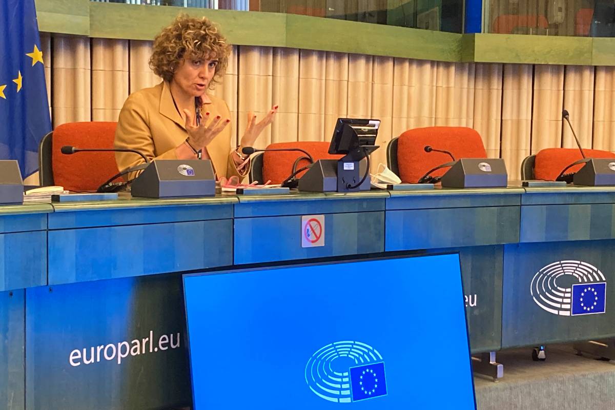 Dolors Montserrat, eurodiputada y exministra de Sanidad, durante el encuentro celebrado este martes en la sede del Parlamento Europeo en Estrasburgo. (M. F. Bustelo) 