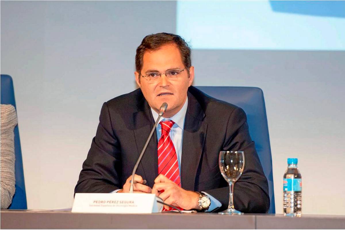 Pedro Pérez Segura, jefe del Servicio de Oncología Médica del hospital Clínico San Carlos. 