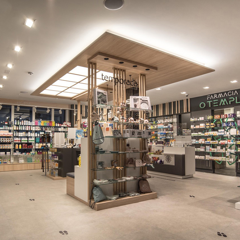O Temple es una farmacia de nueva apertura de las 41 que se autorizaron en Galicia hace un par de años. FOTO: Apotheka