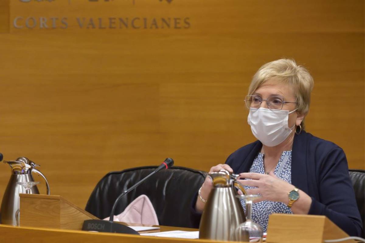 Ana Barceló, consejera de Sanidad de la Comunidad Valenciana, presentando este lunes un proyecto de decreto para regular la ocupación de puestos de difícil cobertura en la sanidad pública valenciana.