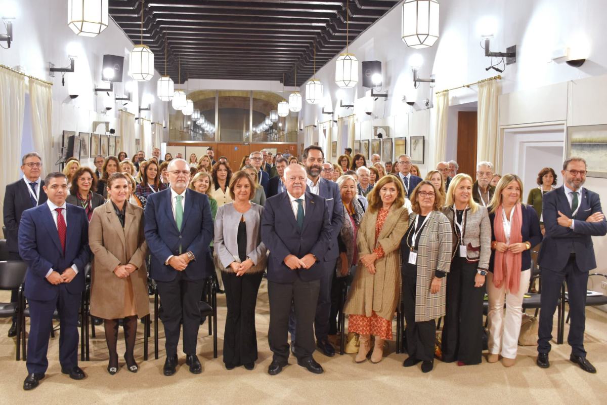 Acto de presentación del plan estratégico en el Parlamento andaluz. Foto: CONSEJERÍA DE SALUD Y CONSUMO 