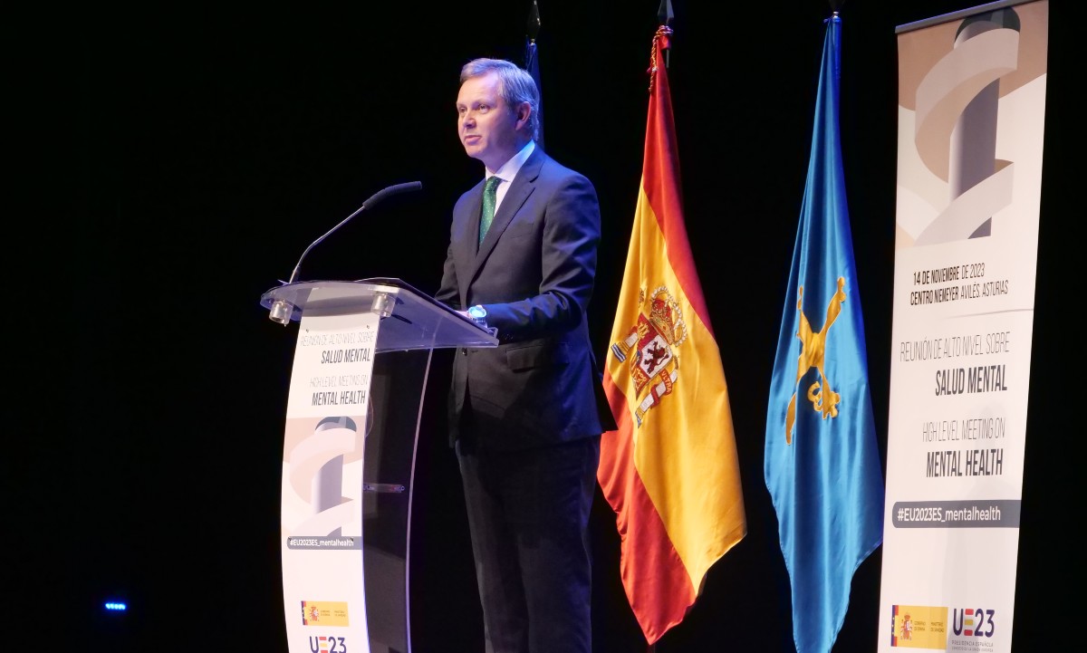 El ministro de Sanidad en funciones, José Miñones, durante su intervención en la reunión de Avilés. 