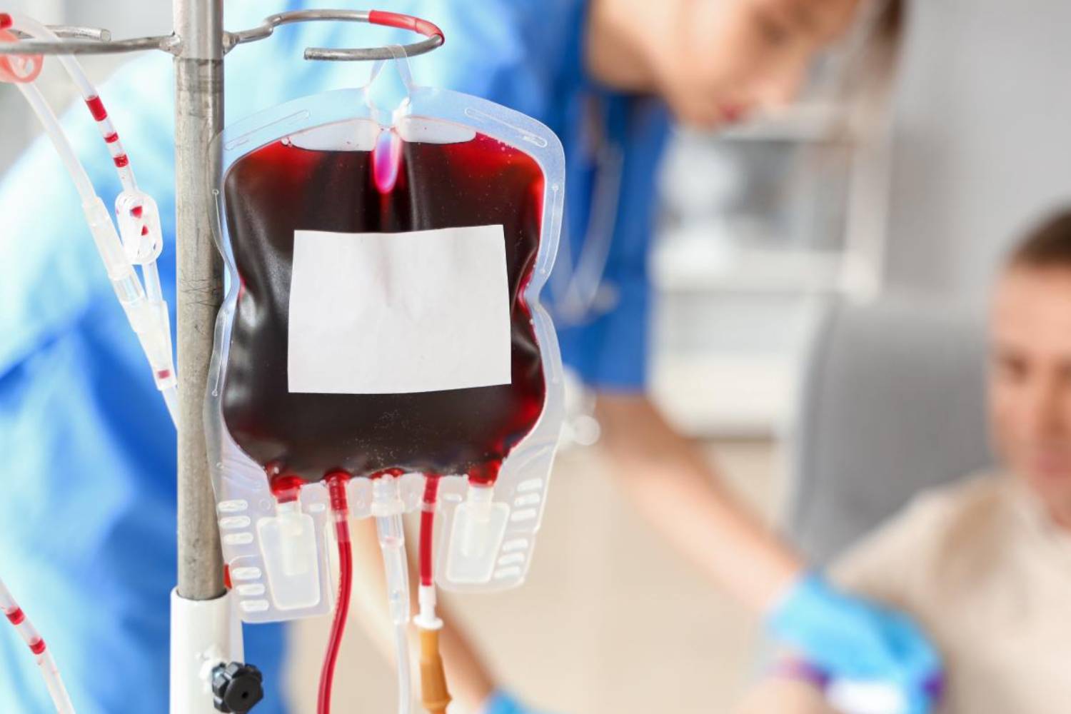 En el ensayo pivotal, 42 de los 60 pacientes con iptacopan alcanzaron niveles sostenidos de hemoglobina sin transfusiones. Foto: SHUTTERSTOCK 