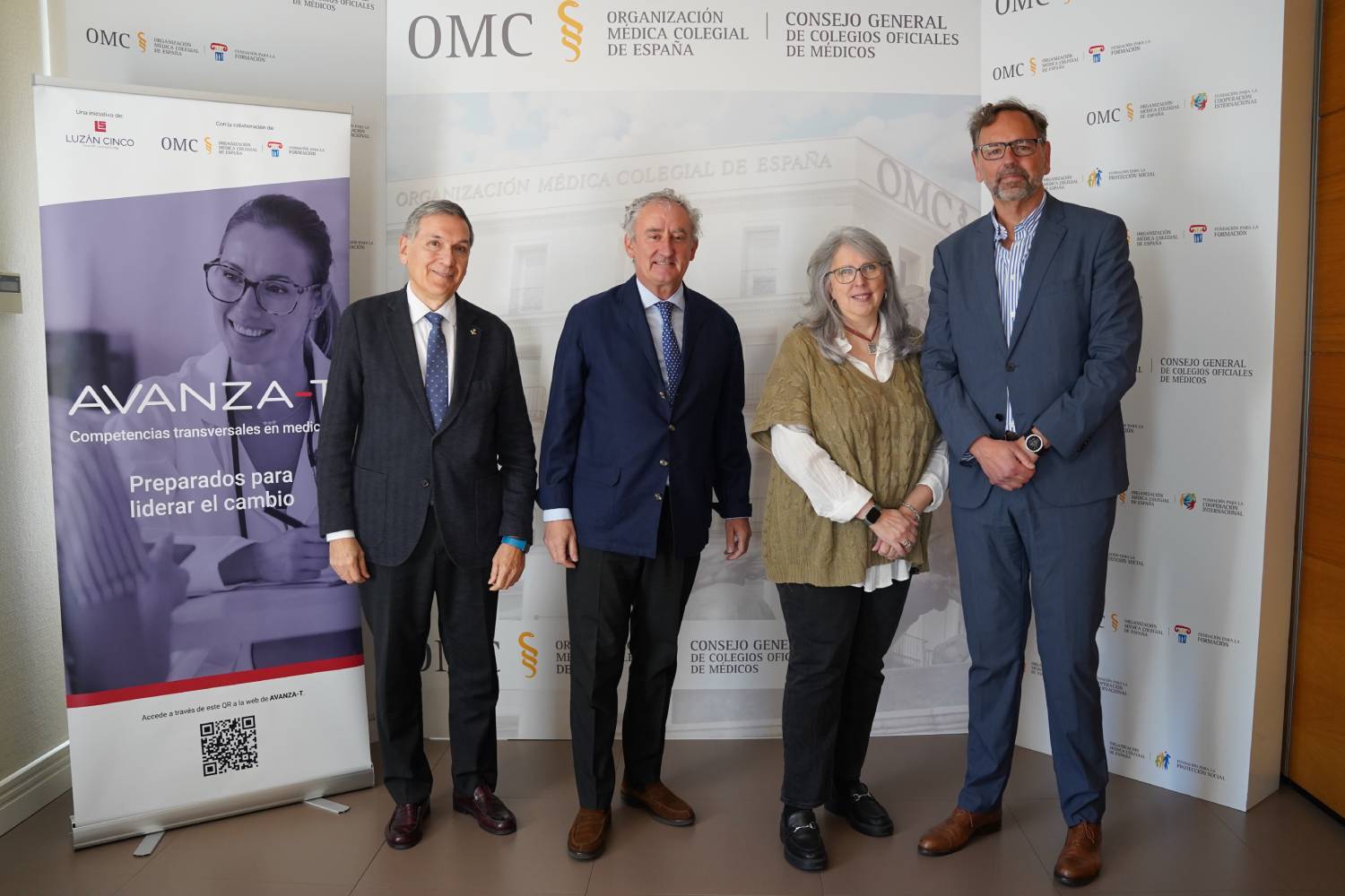 Tomás Chivato, Tomás Cobo, Elena Fernández y Antonio Franco, hoy, en la sede de la corporación colegial. Foto: OMC. 