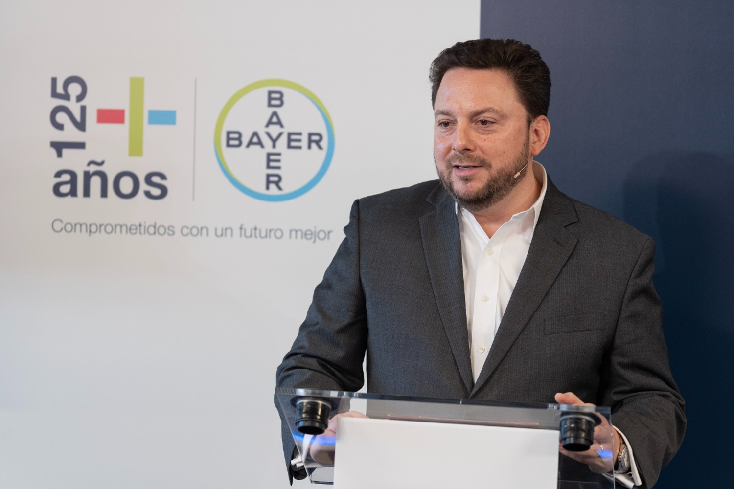 Bernardo Kanahuati, CEO de Bayer en España y Portugal, durante la presentación de los resultados de la compañía en 2023. Foto: BAYER. 