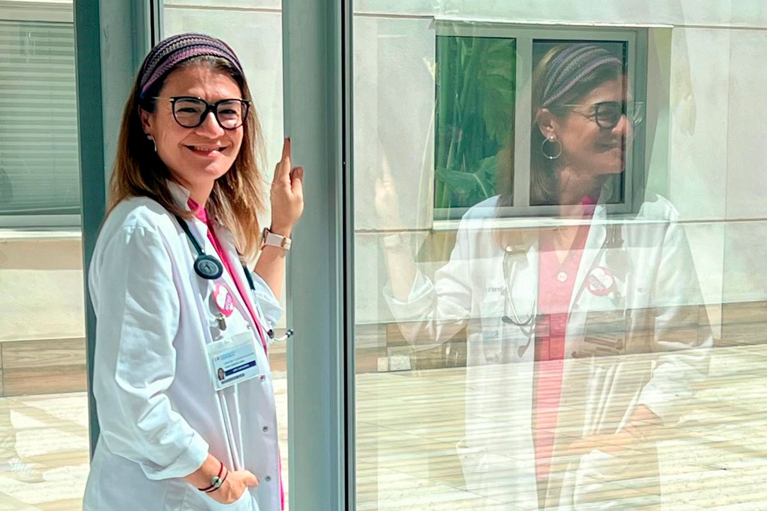 María Herrera Abián, jefa de los servicios de Geriatría y Cuidados Paliativos del Hospital Universitario Infanta Elena. Foto: HOSPITAL INFANTA ELENA.