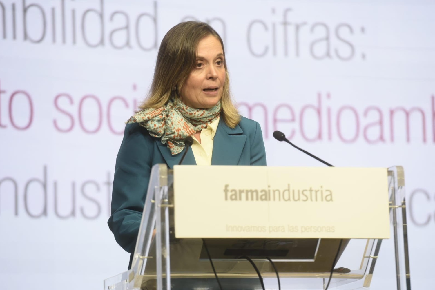 Fina Lladós, la nueva presidenta de Farmaindustria, en la presentación del informe sobre sostenibilidad. Foto: FARMAINDUSTRIA.