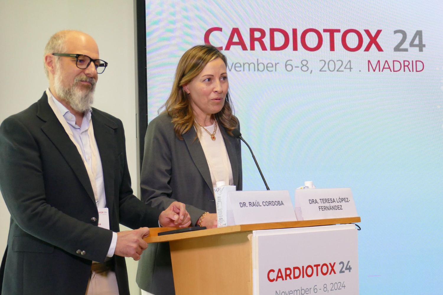 El hematólogo Raúl Córdoba (FJD) y la cardióloga Teresa López-Fernández (Quirónsalud Madrid), co-directores de Cardiotox