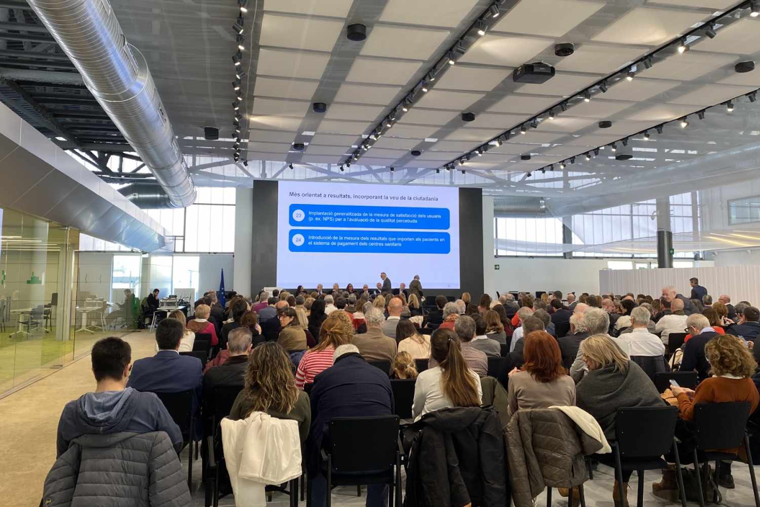 A la presentación de las primeras medidas que aplicará la consejera Olaga Pané han asistido representantes de todo el sector. Foto: DM. 