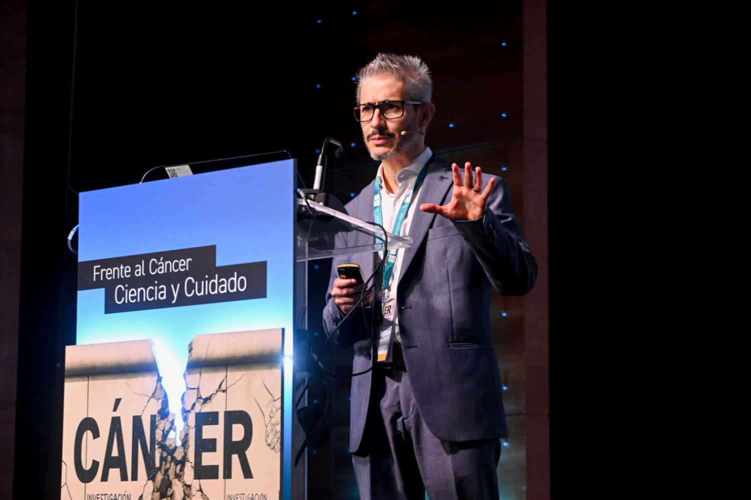 El oncólogo Pablo Cresta ha presentado los resultados del HOPE Próstata en el congreso de SEOM. Foto: SEOM. 
