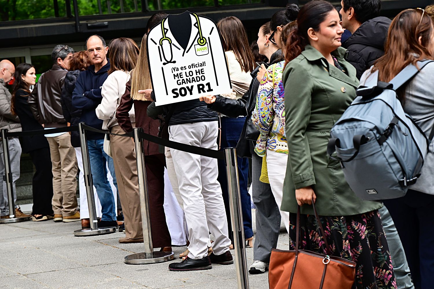 Especialidades médicas de alta demanda agotan rápidamente sus plazas de formación