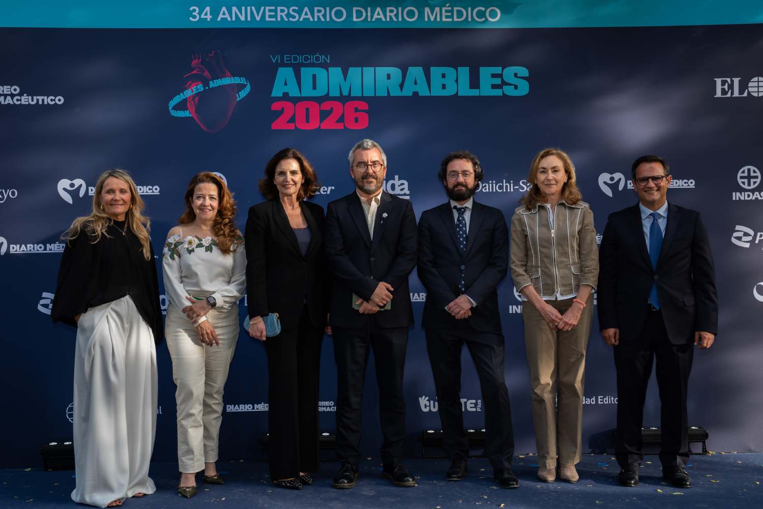 Reconocimiento a profesionales destacados de la sanidad en celebración de aniversario