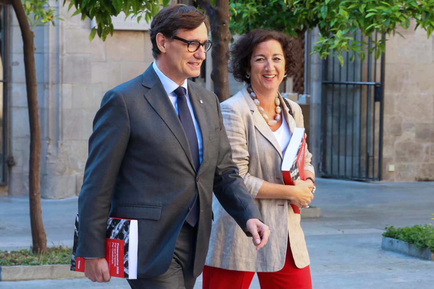 Cataluña aumenta presupuesto sanitario 21,3% para 2026