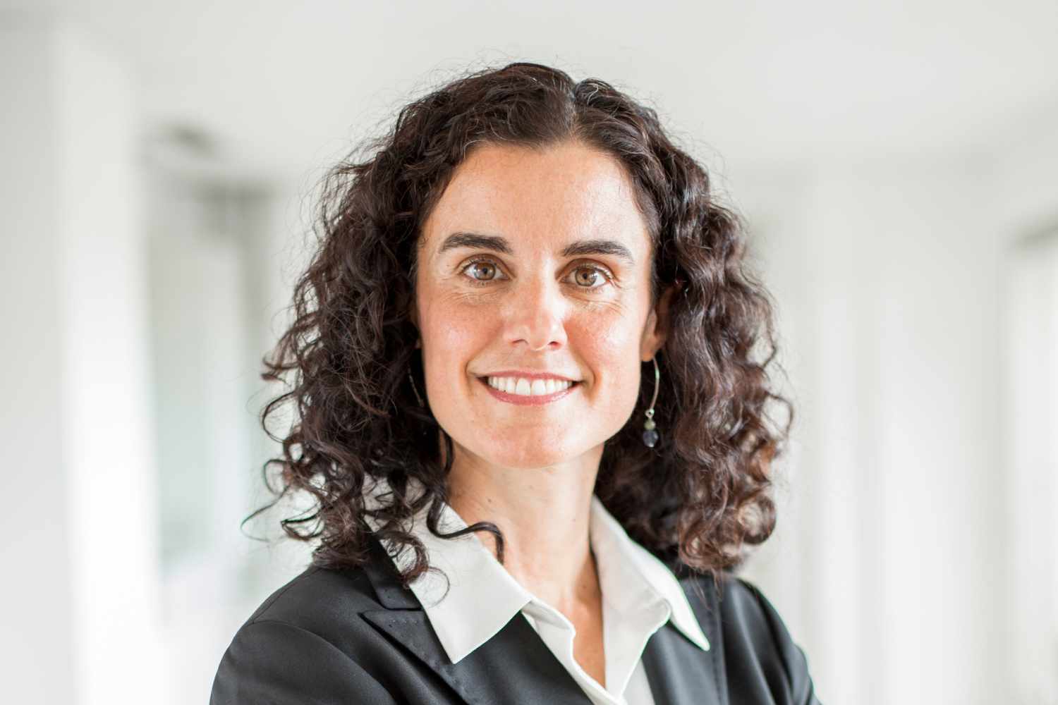 Laura Valle, investigadora principal del grupo de Cáncer Hereditario del Idibell y el ICO. Foto: IDIBELL/ICO.