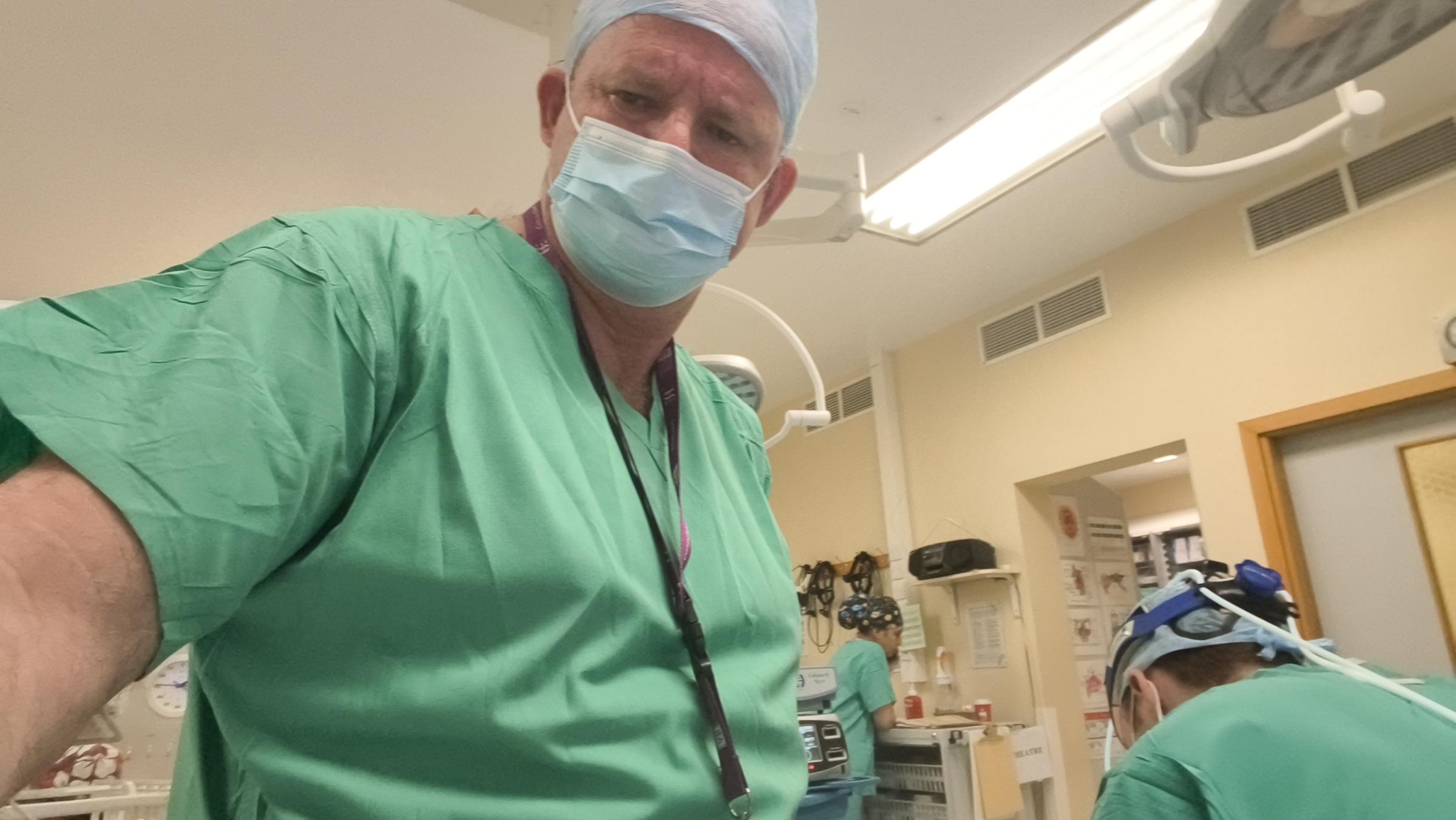 Médicos españoles en el extranjero: realidades laborales distintas en sistemas sanitarios europeos