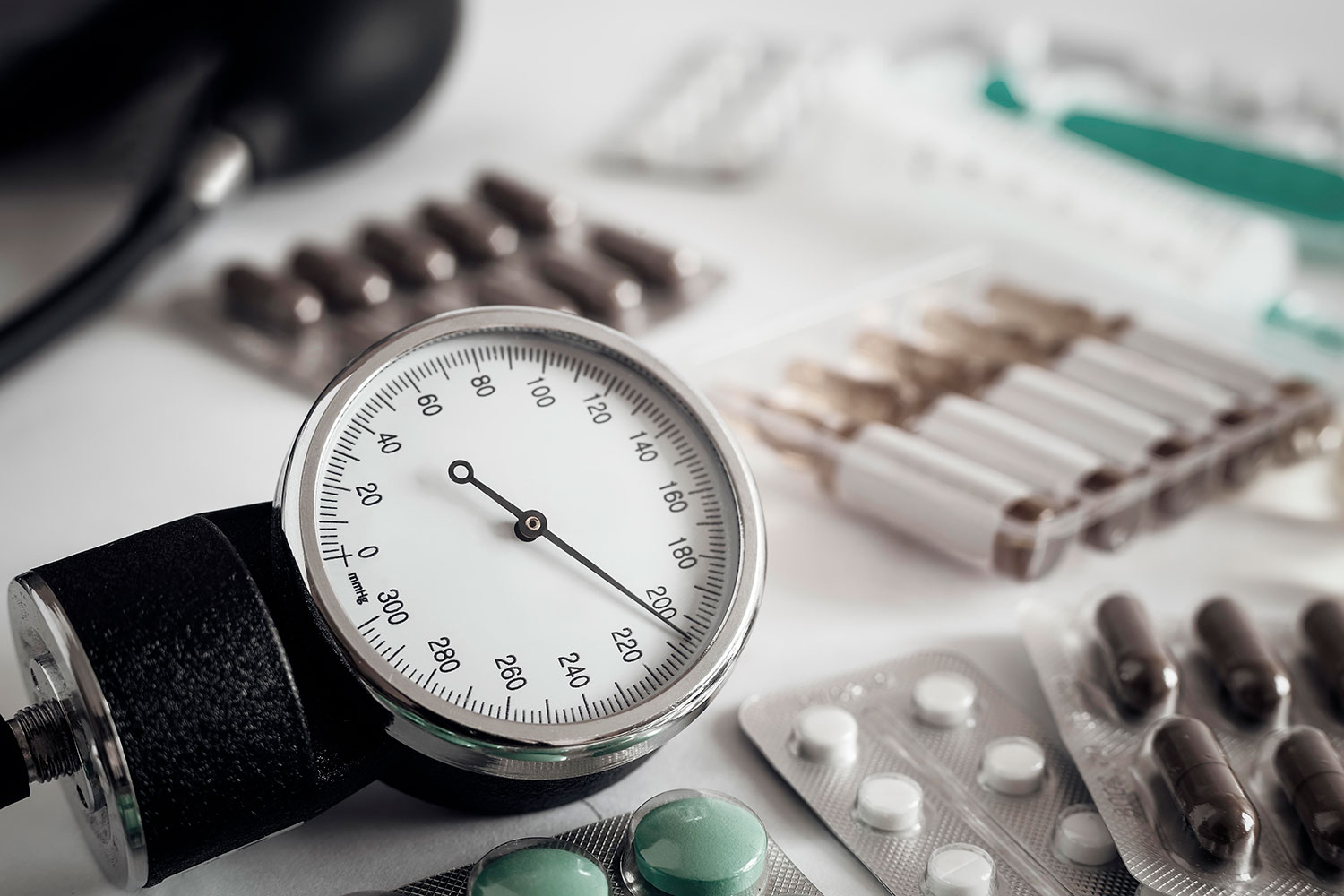 Saltarse dosis del antihipertensivo tiene consecuencias: un estudio muestra su impacto cardiovascular real