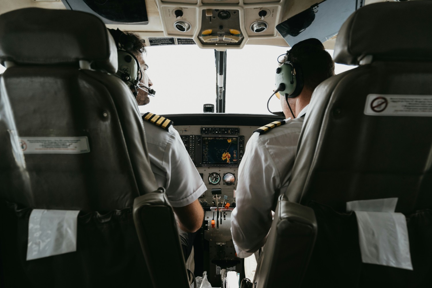 Pilotos y auxiliares lideran la mortalidad por cáncer asociado a la radiación (y no solo melanoma)