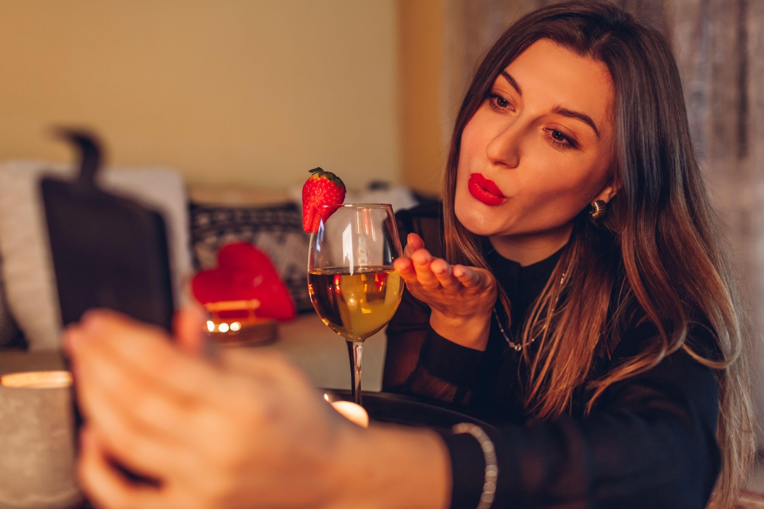 Relaciones afectivas con IA: un fenómeno creciente con impacto psicológico