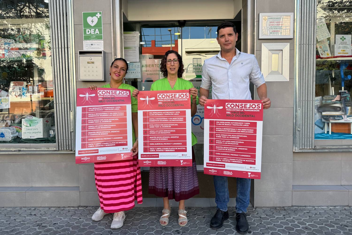 Sevilla convierte a las farmacias en un 'arma preventiva'  contra el virus del Nilo