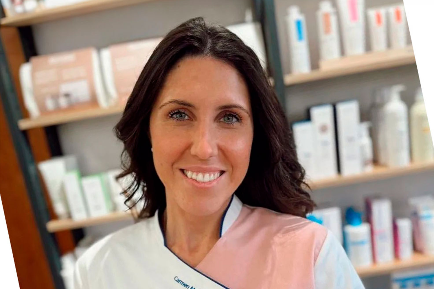 Carmen Mateo, farmacéutica en Torrecilla de Alcañiz (Teruel).