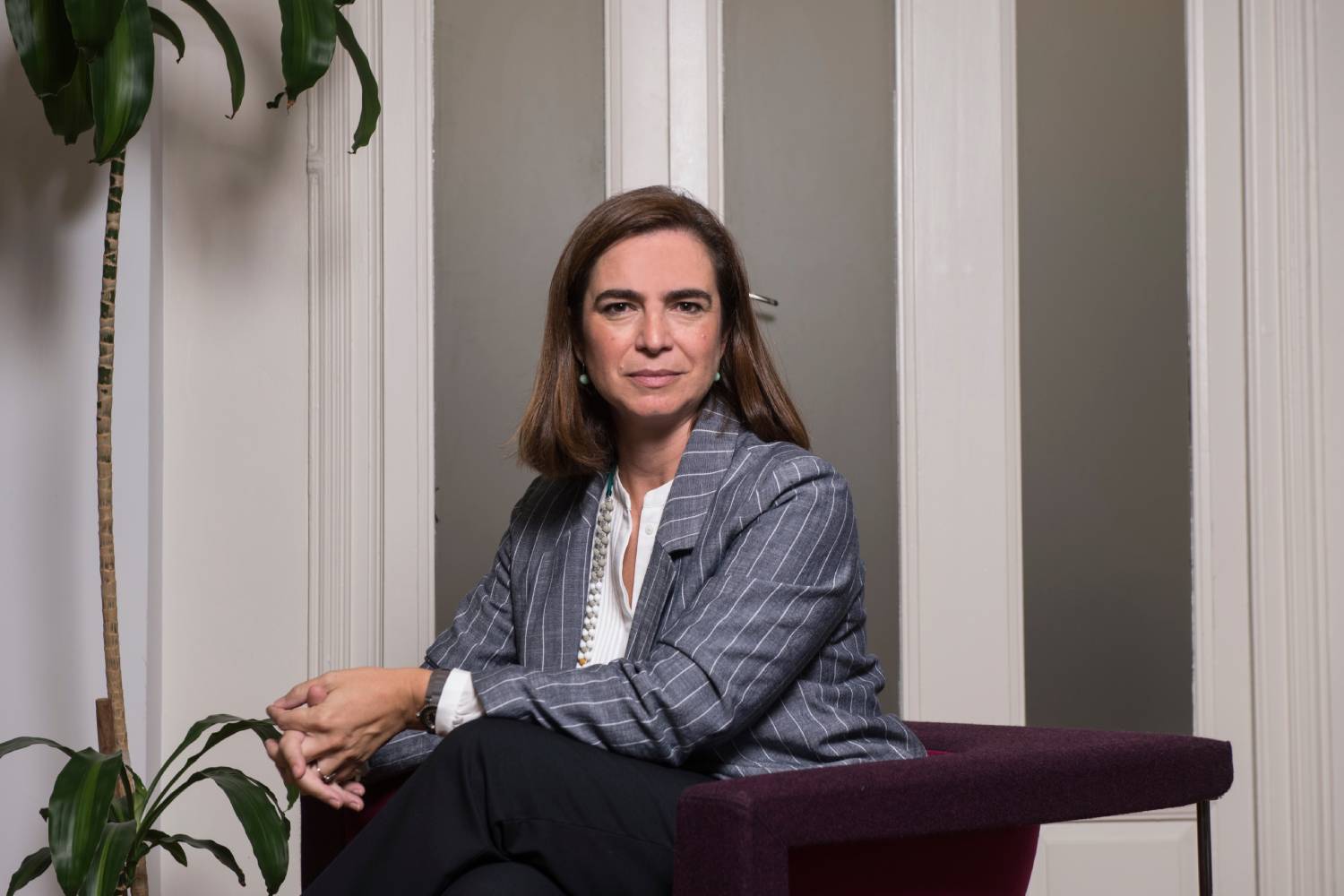 Cecilia Martínez (SEFH): "Se ha quedado sin regular la preparación de medicamentos de terapia avanzada"