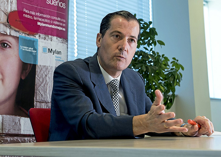 Javier Anitua, director general de Mylan en España, en la sede de la compañía en Madrid. 
