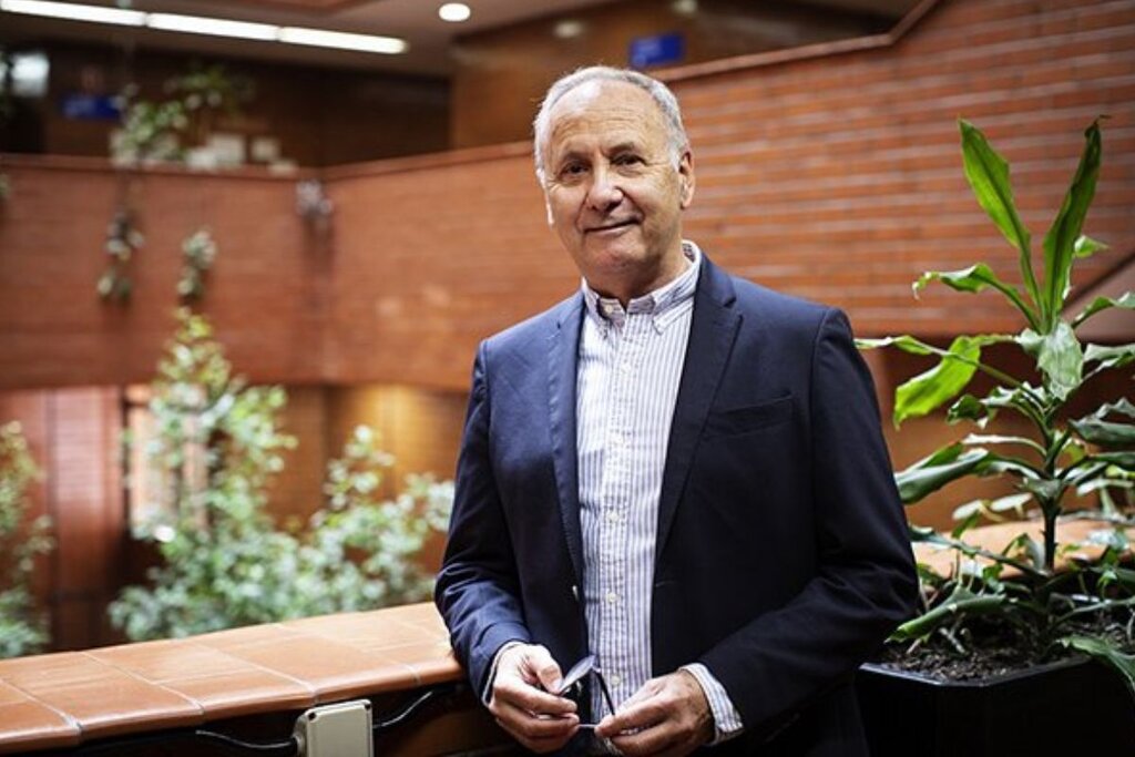 Jordi Serra-Cobo, experto en estudios ecoepidemiológicos de la Facultad de Biología y del Instituto de Investigación de la Biodiversidad (IRBio) de la Universidad de Barcelona. Foto: UB. 