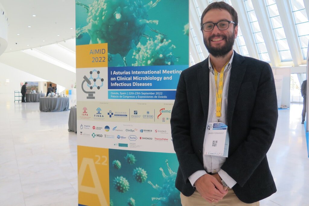 Javier Fernández Domnguez, del Servicio de Microbiologa del HUCA. Foto: COVADONGA DÍAZ.