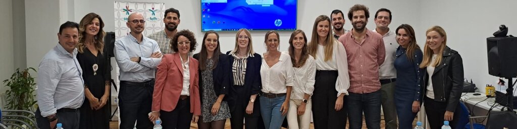 Participantes y jurado durante la presentación de los retos finalistas del III Foro de Innovación de la SEFH.