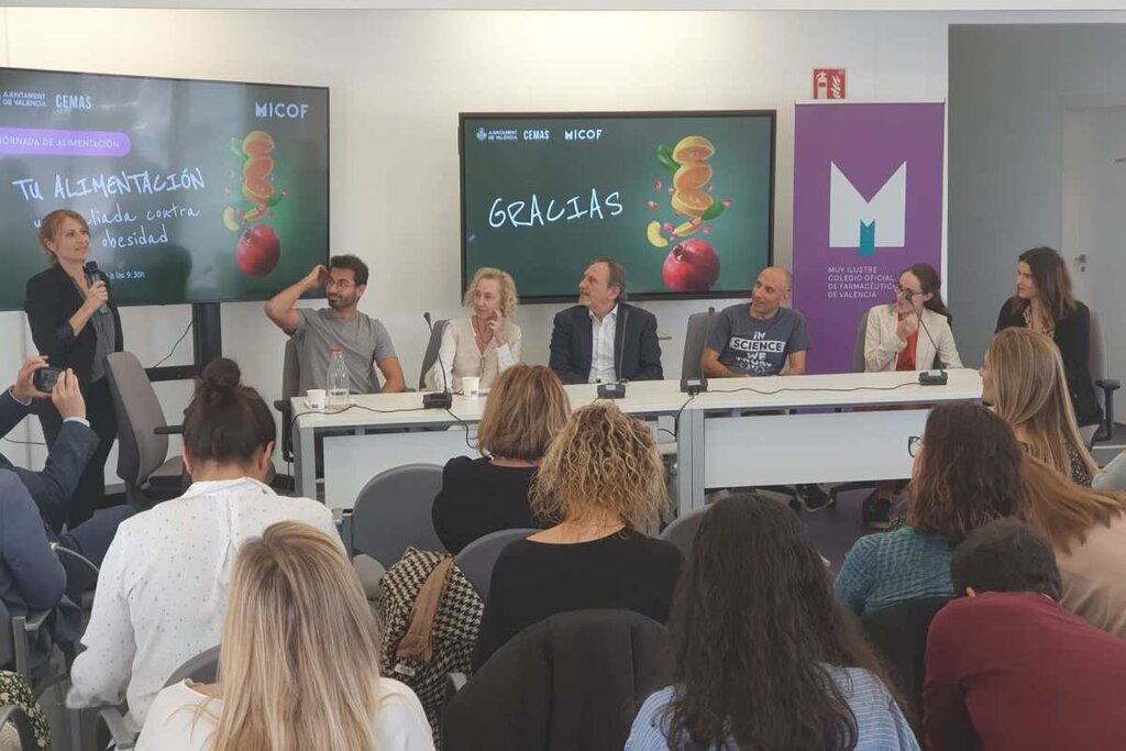 Un momento de la IV Jornada de Alimentación, del COF de Valencia. Foto: COF DE VALENCIA.